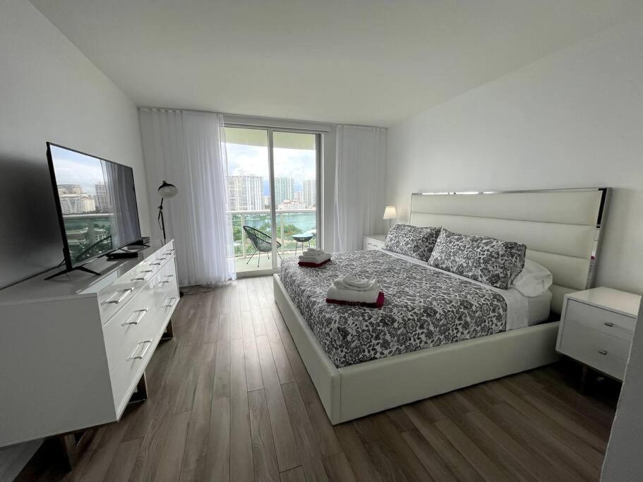 Breathtaking Ocean View! 15Th Floor Apartment Miami Beach Luaran gambar