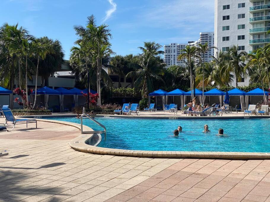 Breathtaking Ocean View! 15Th Floor Apartment Miami Beach Luaran gambar